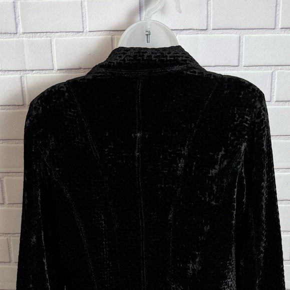 Chico's Black Velvet Blazer with Notched Lapel/size 1 - Picture 8 of 10